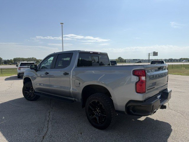 Used 2024 Chevrolet Silverado 1500 LT Trail Boss w/ Convenience Package II AWD/4WD image 7