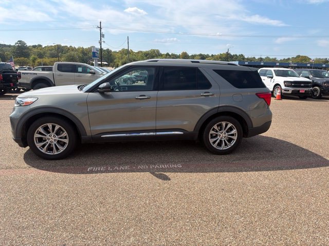 Certified 2020 Ford Explorer Limited RWD image 4