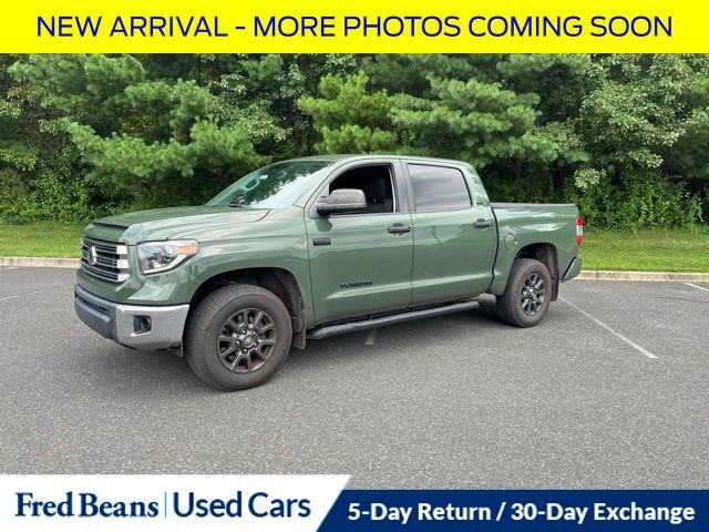 Used 2021 Toyota Tundra SR5 w/ Trail Edition AWD/4WD image 7