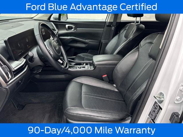 Used 2024 Kia Sorento S AWD/4WD image 13