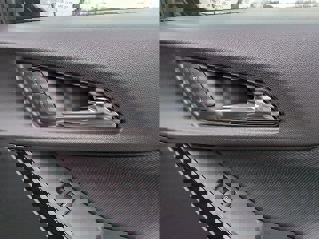 Used 2025 Chevrolet Equinox LT image 32