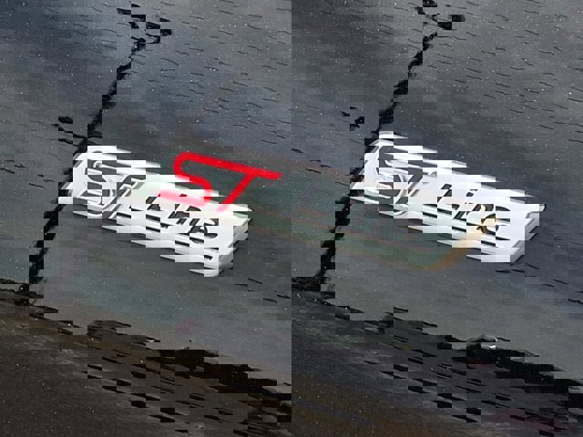 Certified 2024 Ford Edge ST-Line image 30