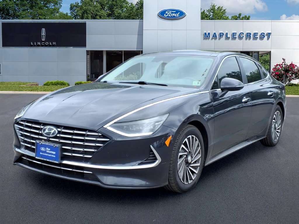 Used 2023 Hyundai Sonata Limited w/ Cargo Package FWD image 2