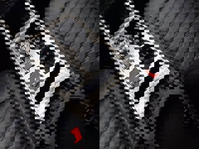 Certified 2024 Ford Edge SEL w/ Convenience Package image 15