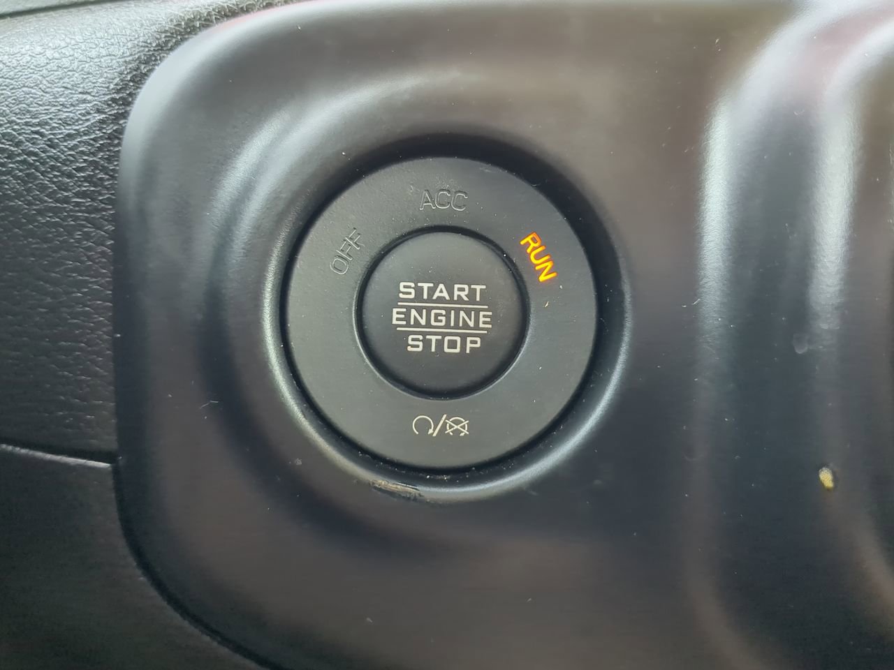 Used 2021 Jeep Gladiator Rubicon AWD/4WD image 26