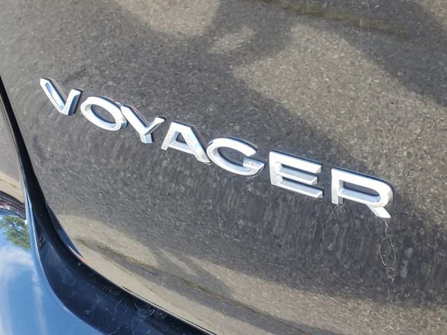 Used 2023 Chrysler Voyager LX image 30