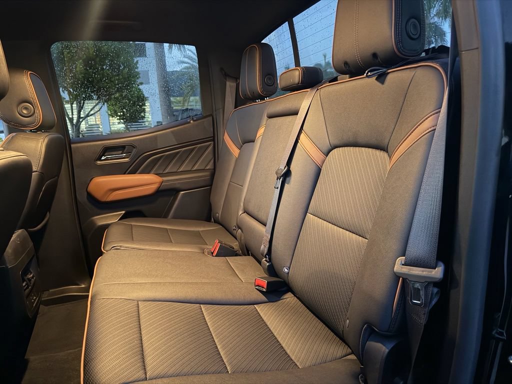 Used 2023 GMC Canyon AT4 w/ AT4 Premium Package AWD/4WD image 13