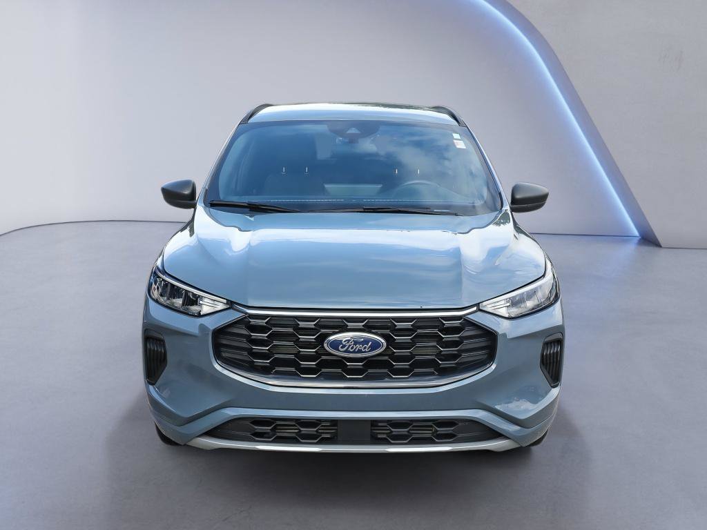 Certified 2023 Ford Escape ST-Line w/ Tech Pack #1 AWD/4WD image 10