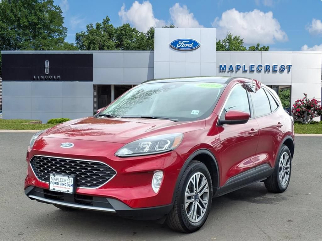 Certified 2022 Ford Escape SEL w/ Technology Package AWD/4WD image 2