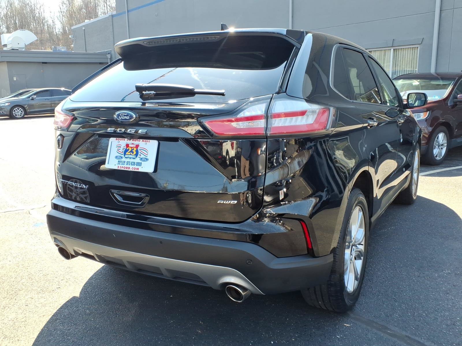 Certified 2023 Ford Edge Titanium w/ Equipment Group 301A AWD/4WD image 8