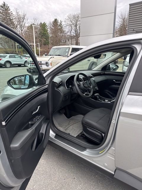 Used 2022 Hyundai Tucson SE w/ Cargo Package AWD/4WD image 15