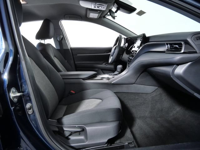 Used 2021 Toyota Camry LE FWD image 11