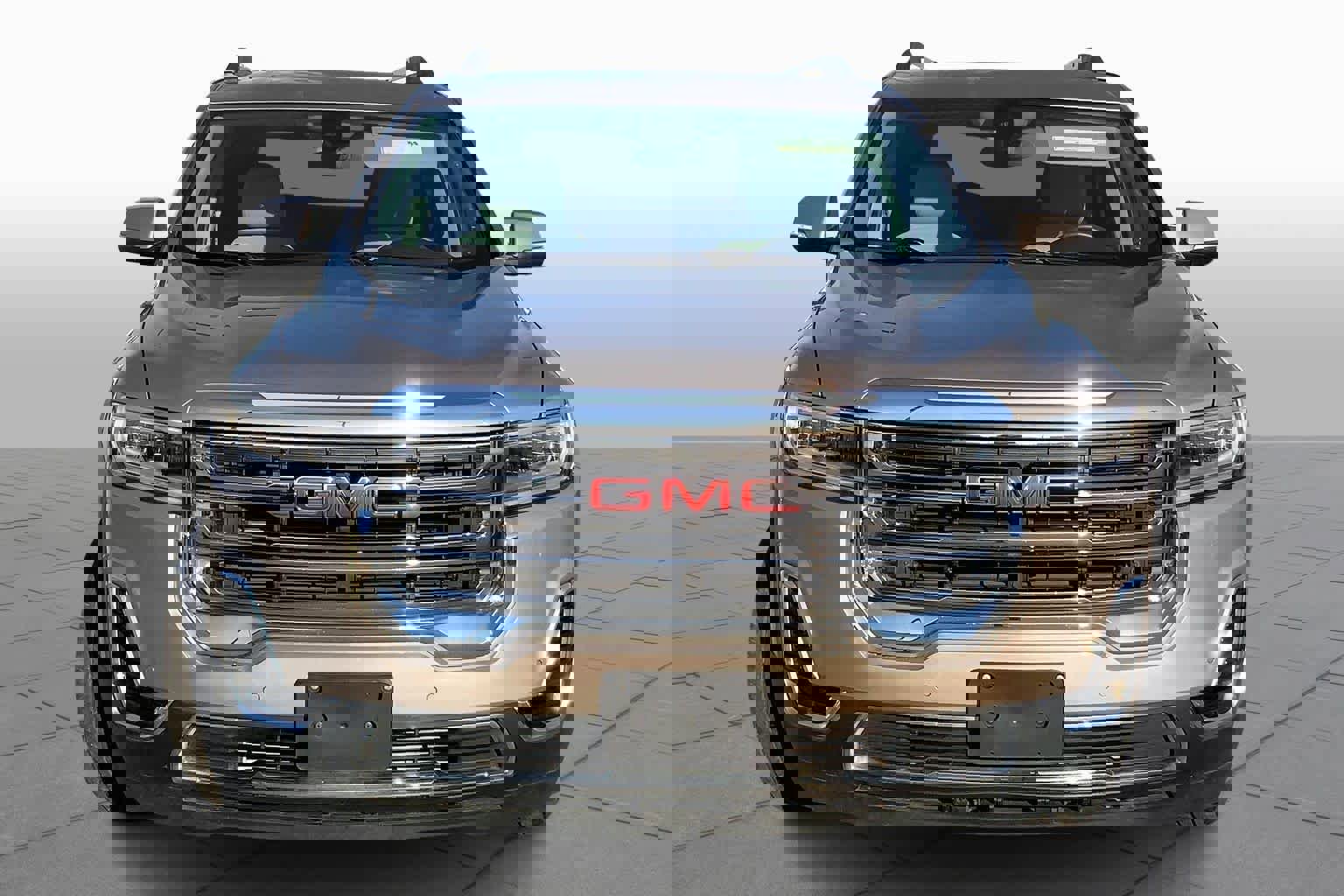 Used 2023 GMC Acadia SLE w/ Driver Convenience Package image 6