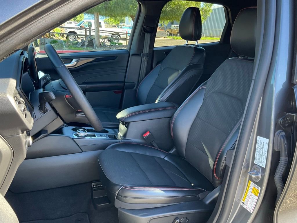 Certified 2024 Ford Escape ST-Line w/ Tech Pack #1 image 55