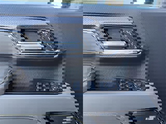 Used 2025 Chevrolet Silverado 2500 ZR2 image 16