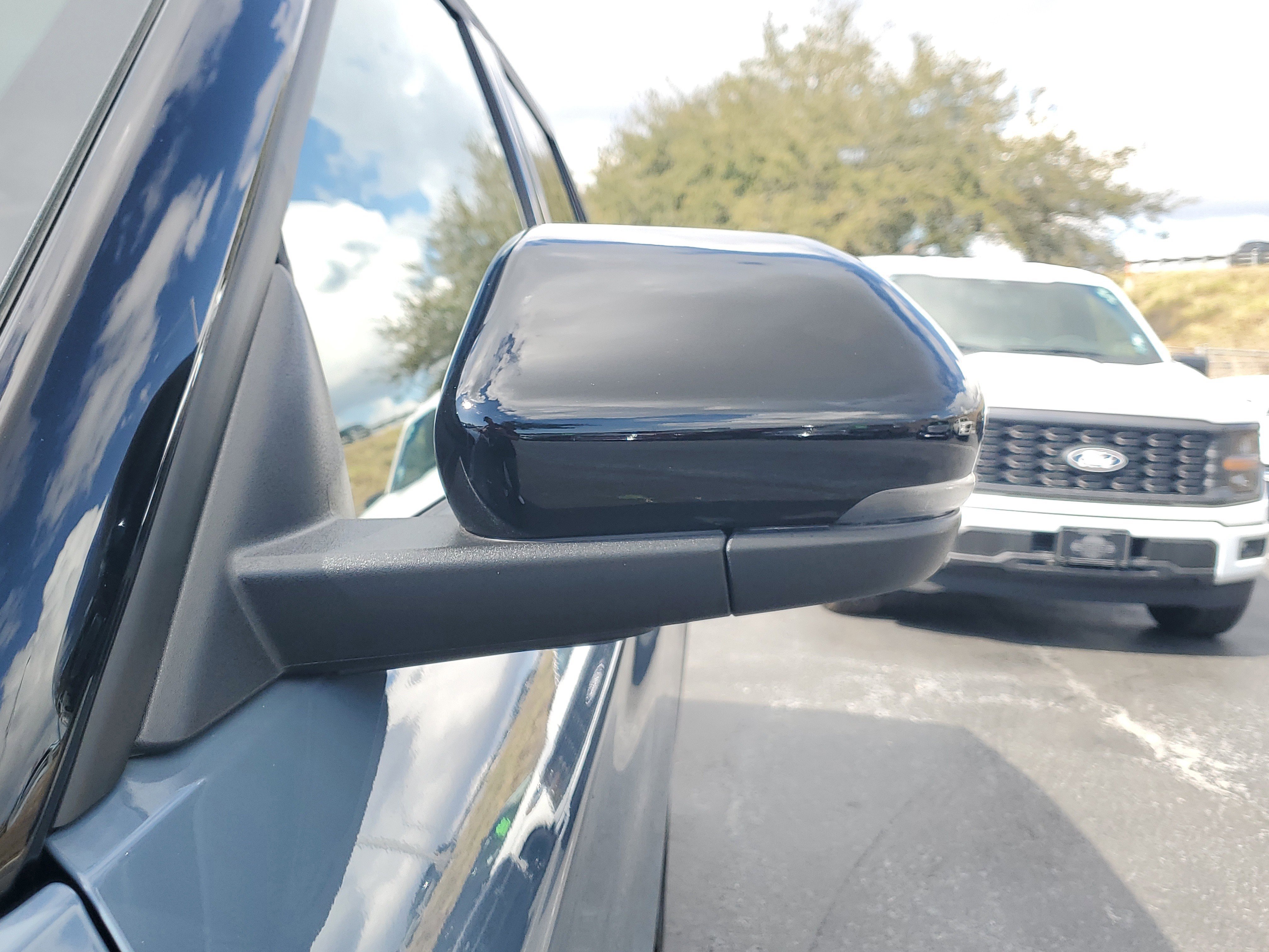 Certified 2025 Ford Explorer ST image 6