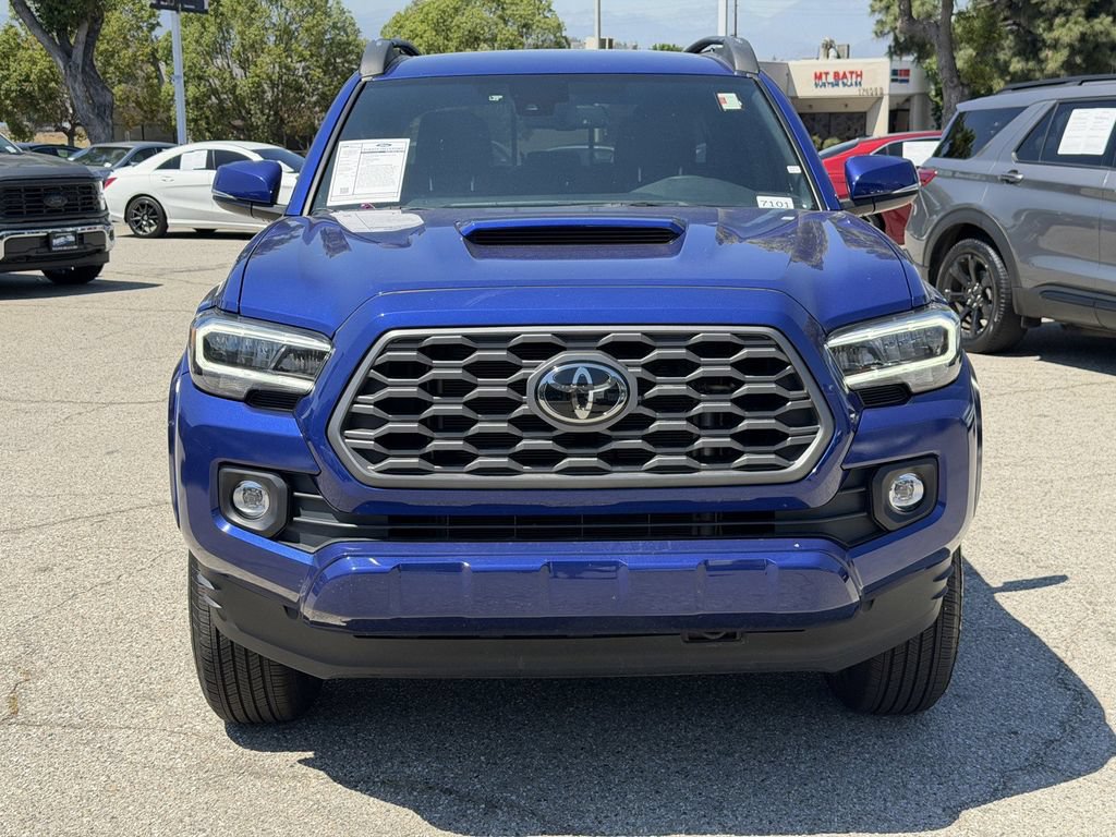 Used 2023 Toyota Tacoma TRD Sport AWD/4WD image 2