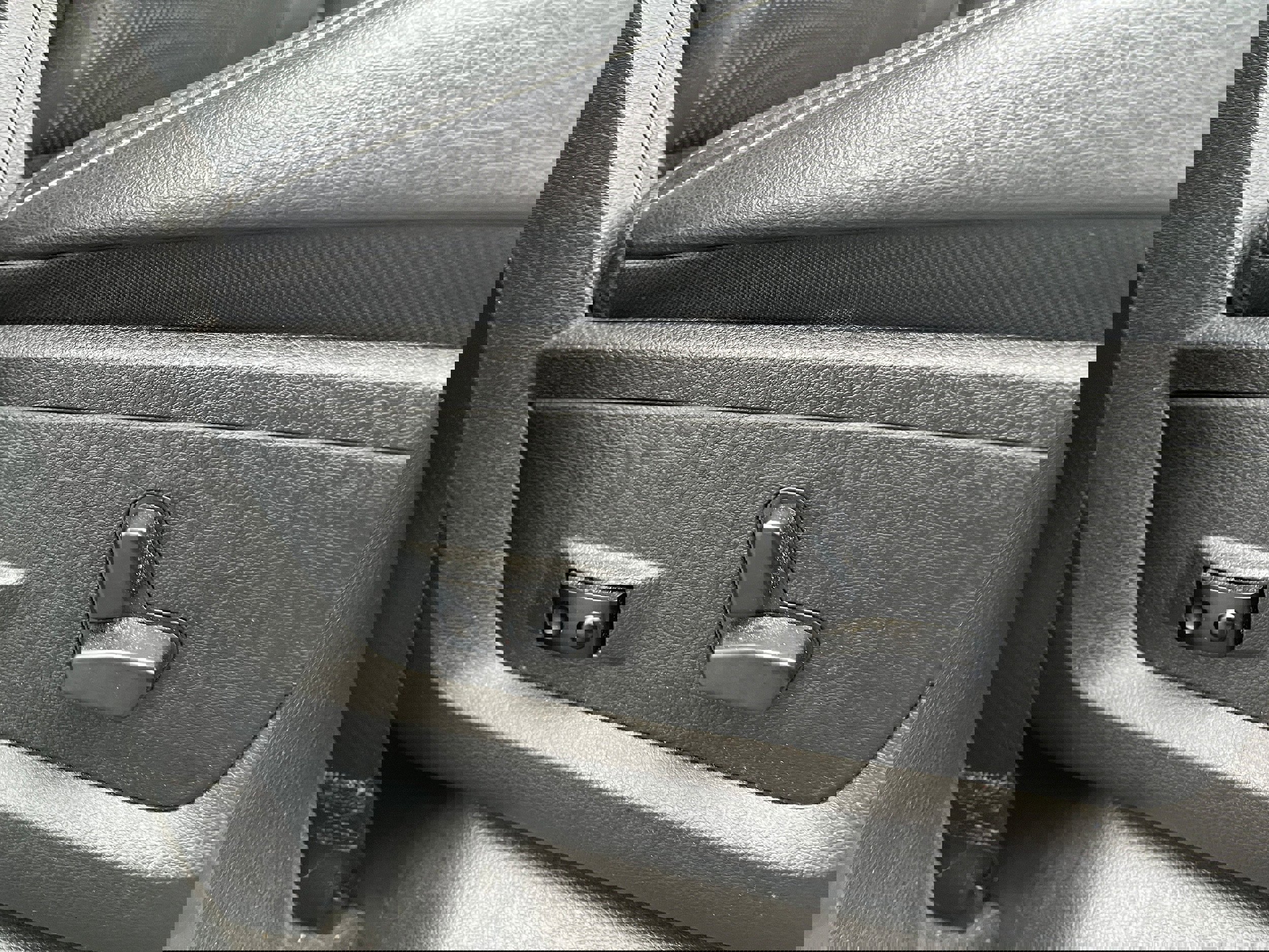 Used 2017 RAM 1500 Laramie w/ Convenience Group image 18