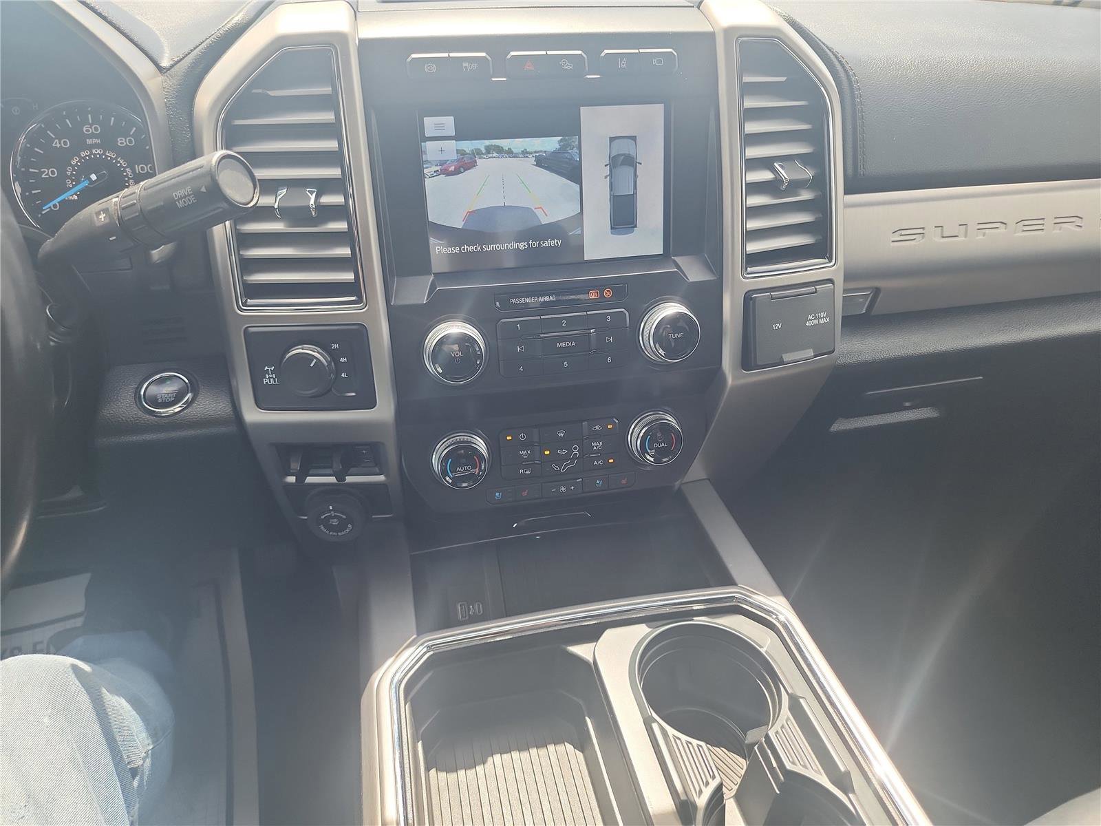 Certified 2020 Ford F350 Platinum w/ Tremor Off-Road Package AWD/4WD image 36