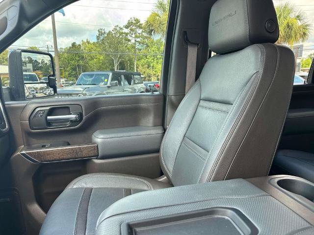 Used 2021 GMC Sierra 2500 Denali w/ Denali Black Diamond Edition AWD/4WD image 15