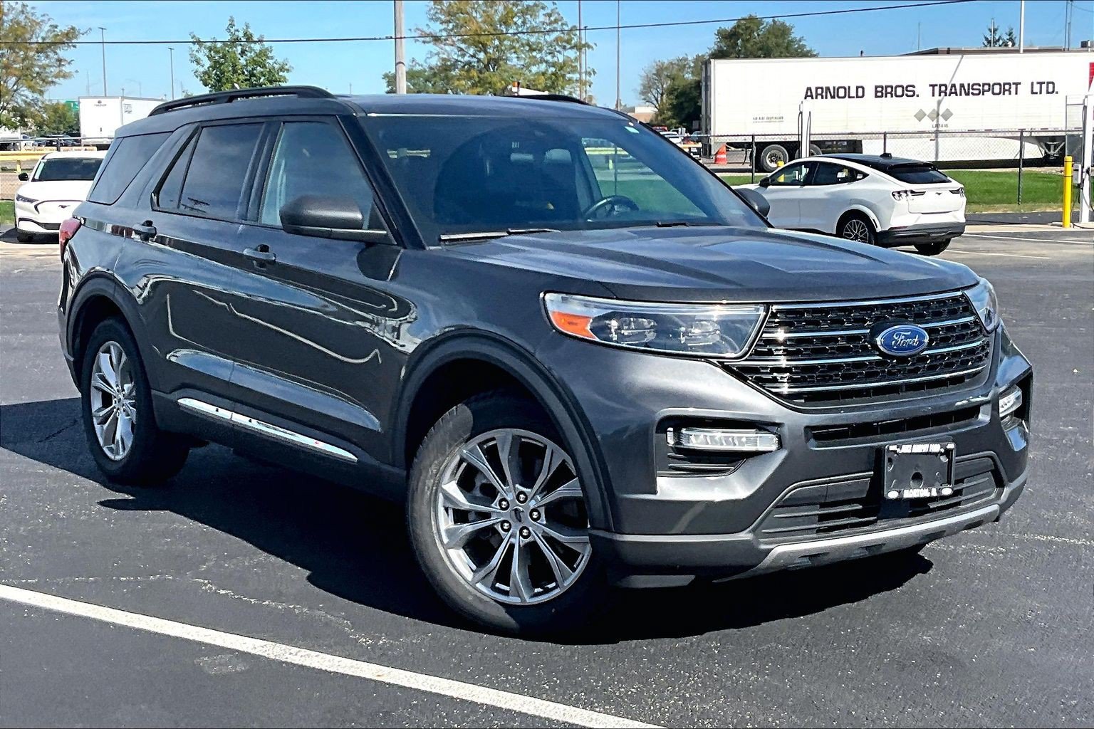 Certified 2020 Ford Explorer XLT w/ Equipment Group 202A AWD/4WD image 38