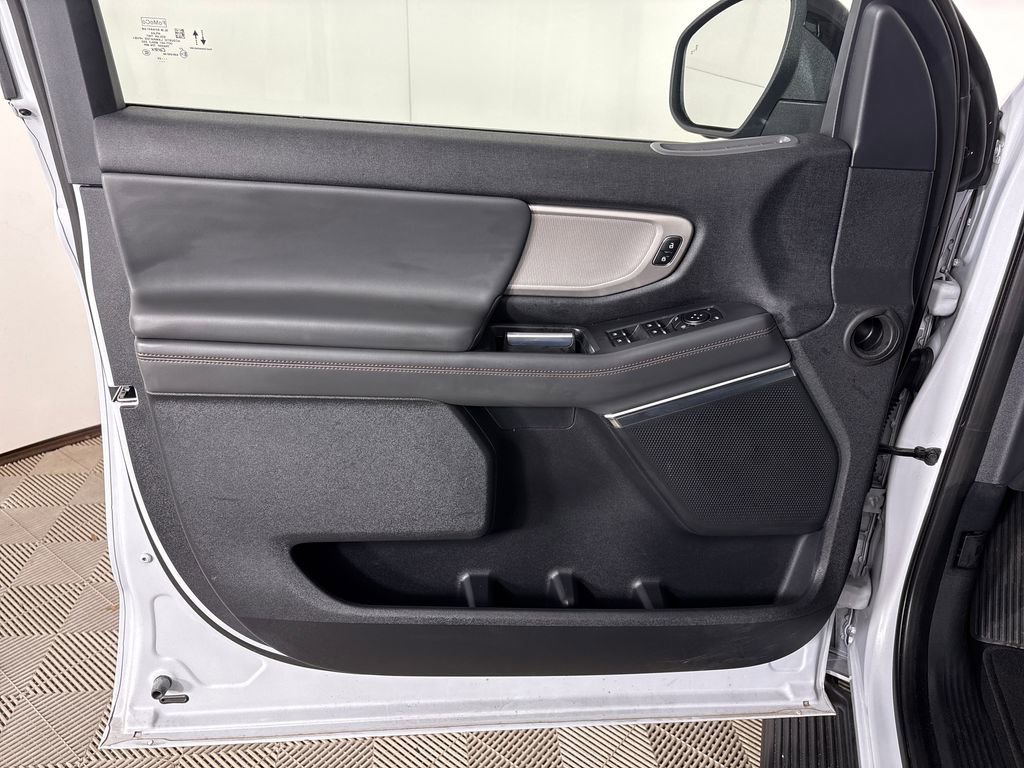 Certified 2025 Ford Expedition Max Active AWD/4WD image 23