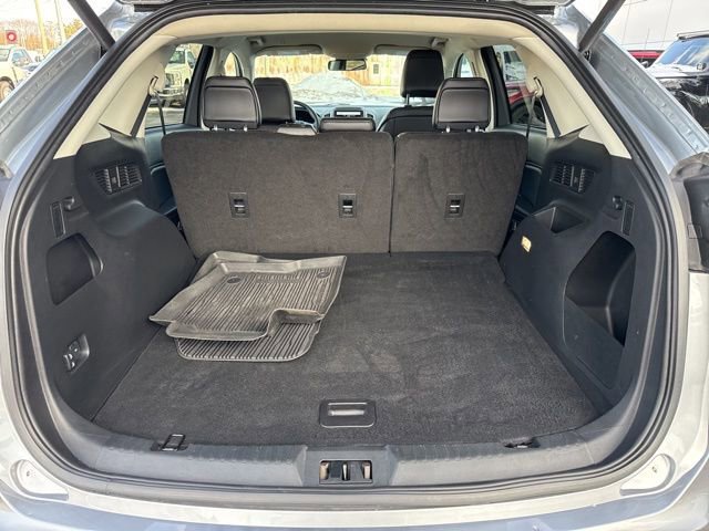 Certified 2024 Ford Edge SEL w/ Convenience Package image 8