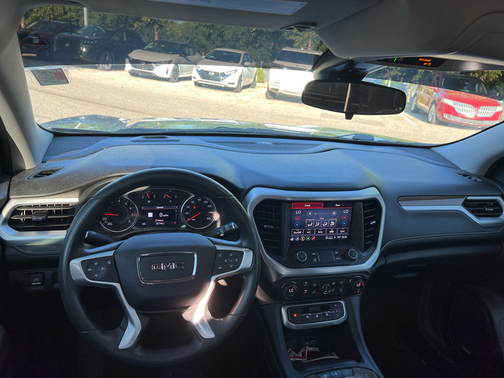 Used 2023 GMC Acadia SLE w/ Driver Convenience Package FWD image 11