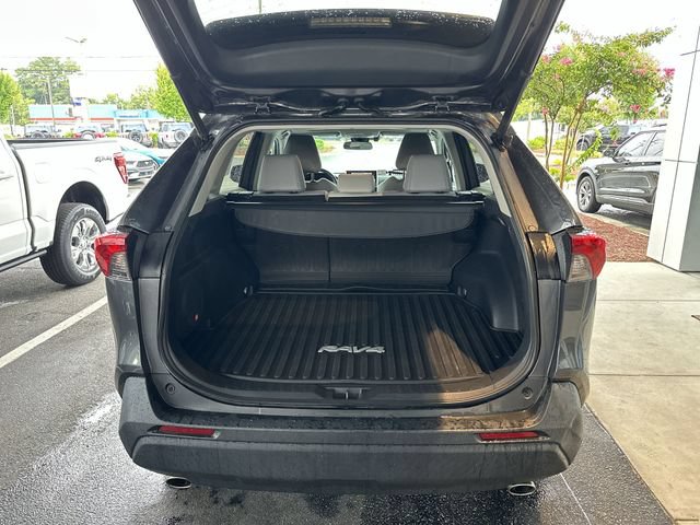 Used 2020 Toyota RAV4 XLE Premium AWD/4WD image 25