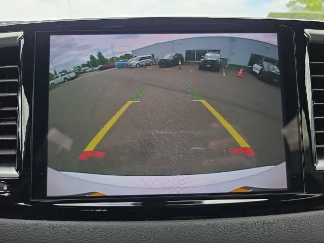 Used 2025 Chrysler Pacifica Select FWD image 29