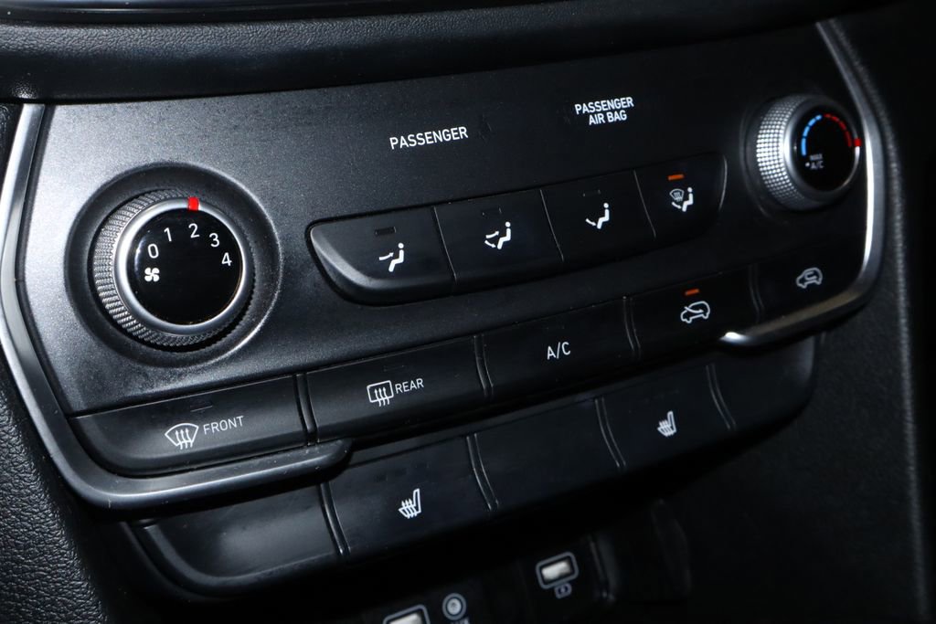 Used 2020 Hyundai Santa Fe SEL FWD image 31