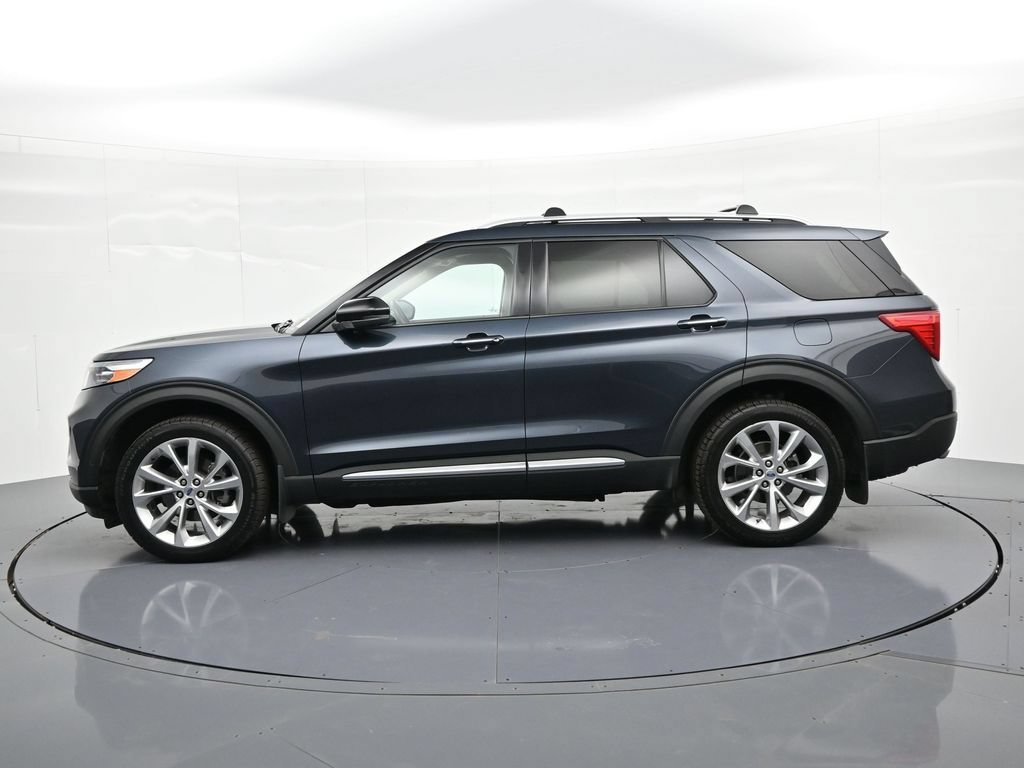 Certified 2022 Ford Explorer Platinum w/ Equipment Group 601A AWD/4WD image 9