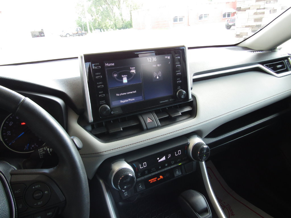 Used 2021 Toyota RAV4 XLE w/ Convenience Package AWD/4WD image 24