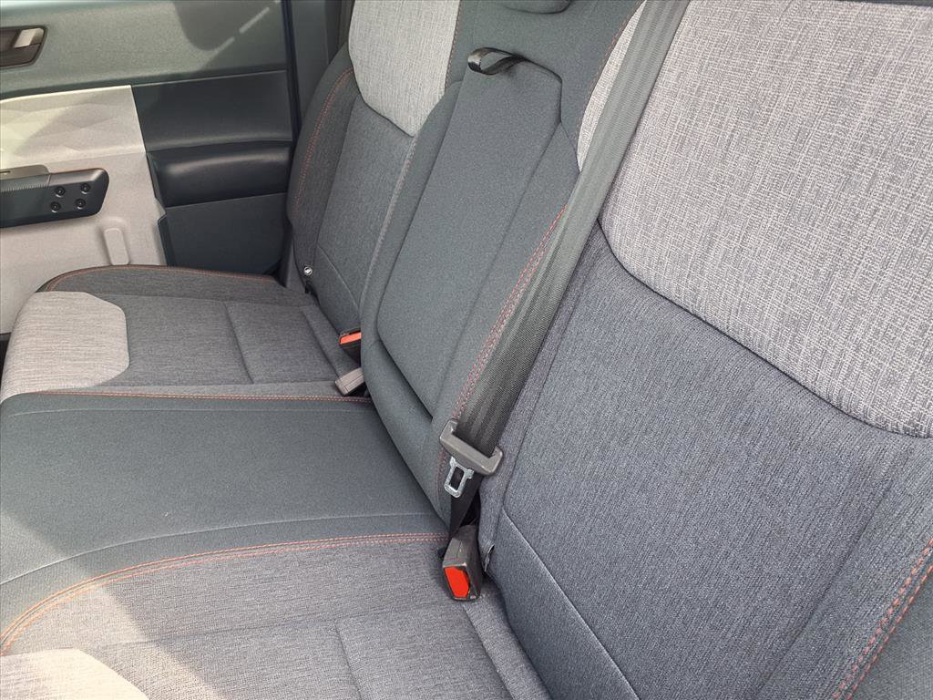 Certified 2022 Ford Maverick XLT image 6