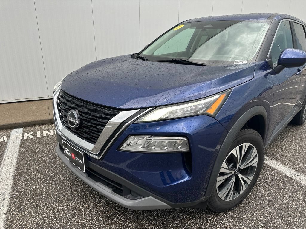 Used 2023 Nissan Rogue SV AWD/4WD image 2