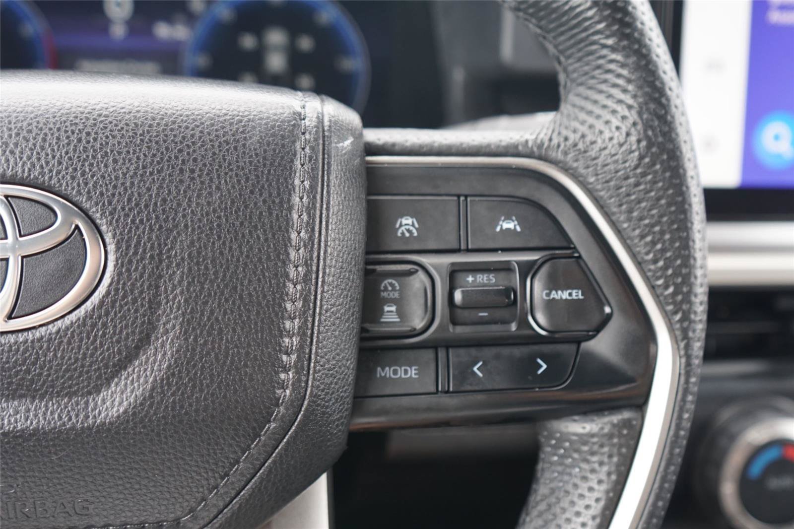 Used 2025 Toyota Tacoma TRD Sport RWD image 16