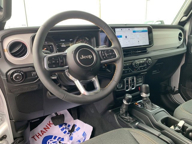 Used 2024 Jeep Wrangler Sahara w/ Technology Group image 10