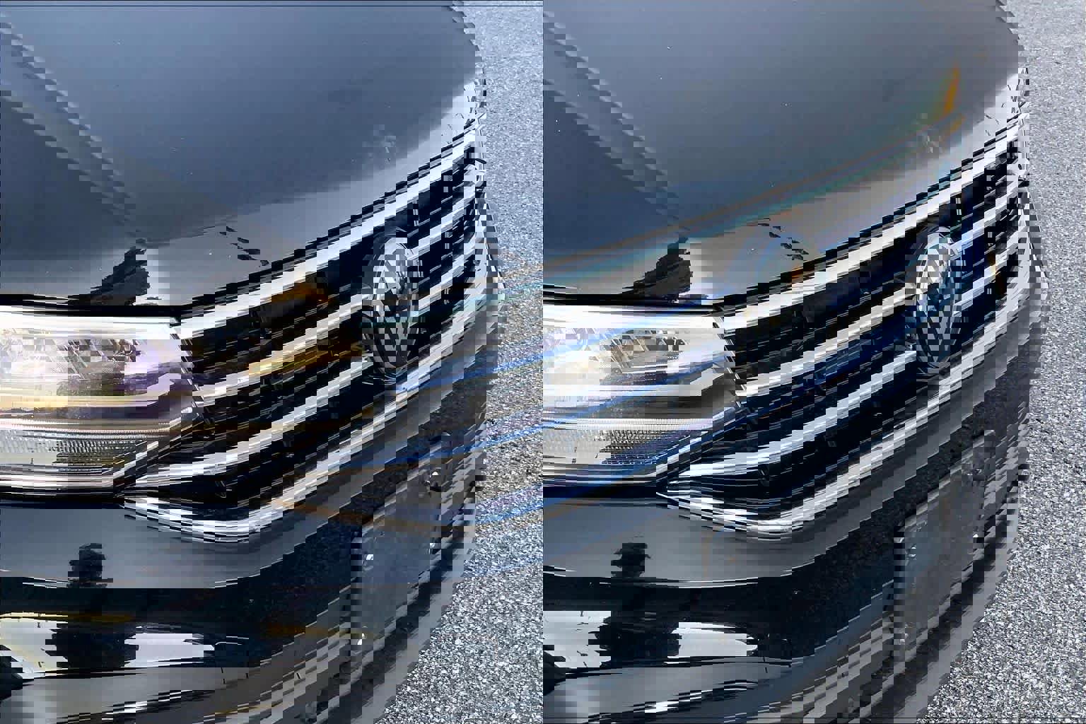 Used 2024 Volkswagen Tiguan SE image 27