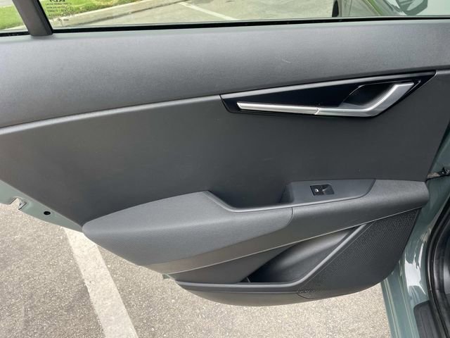 Used 2023 Kia Niro EX FWD image 32