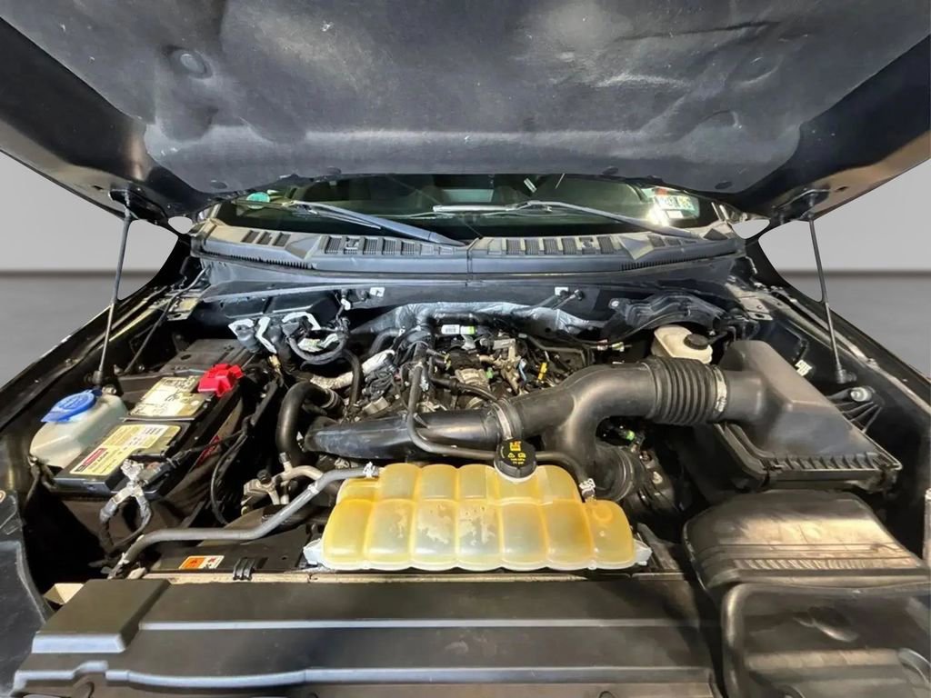 Certified 2018 Ford F150 XL w/ Equipment Group 101A Mid AWD/4WD image 15