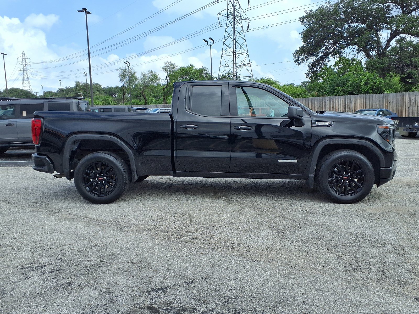 Used 2023 GMC Sierra 1500 Elevation RWD image 7