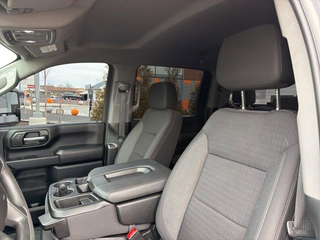 Used 2024 Chevrolet Silverado 2500 Custom w/ Custom Value Package image 17