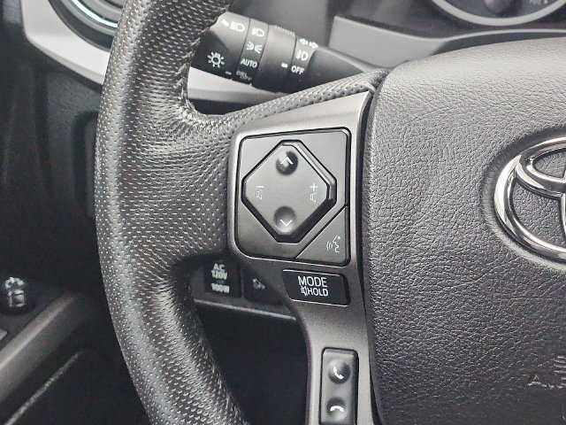 Used 2021 Toyota Tacoma TRD Off-Road w/ Technology Package AWD/4WD image 14