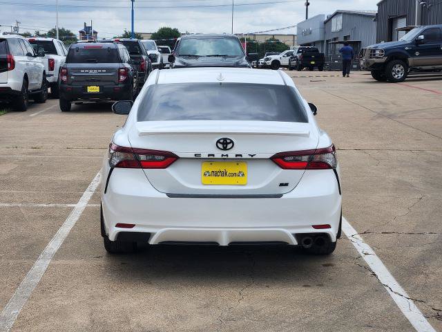 Used 2024 Toyota Camry SE FWD image 5