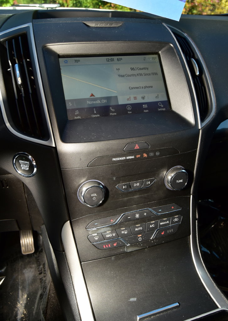 Certified 2020 Ford Edge SEL w/ Convenience Package AWD/4WD image 18