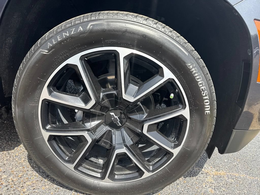 Used 2025 Chevrolet Tahoe RST w/ Comfort Package RWD image 8