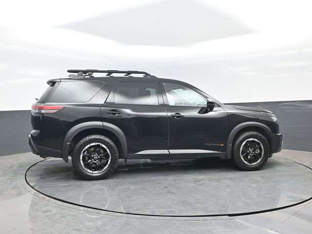 Used 2025 Nissan Pathfinder Rock Creek AWD/4WD image 3