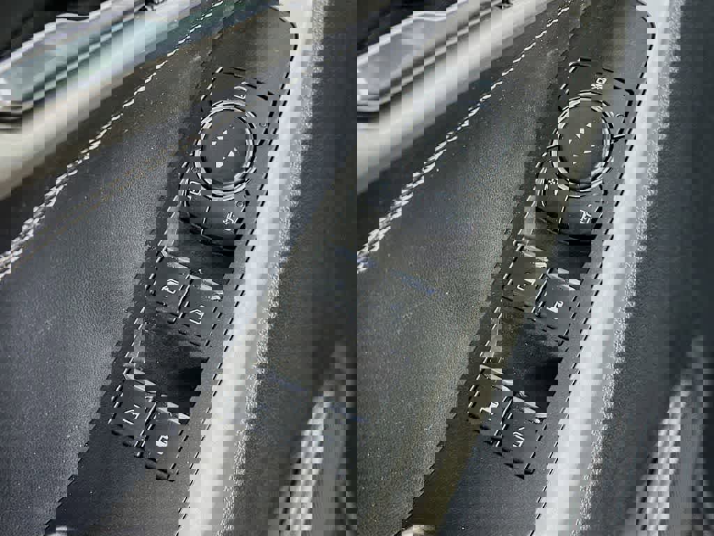 Certified 2022 Ford Explorer XLT image 29