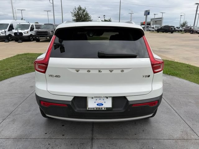 Used 2019 Volvo XC40 T5 Momentum AWD/4WD image 5