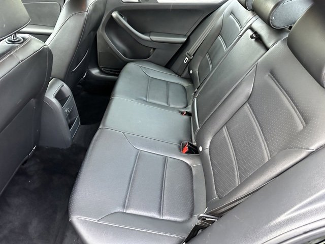 Used 2018 Volkswagen Jetta Wolfsburg Edition image 7